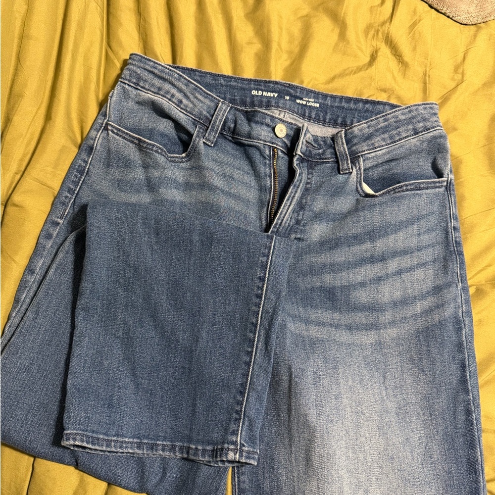 Old Navy Women's Classic Blue Straight Leg Jeans